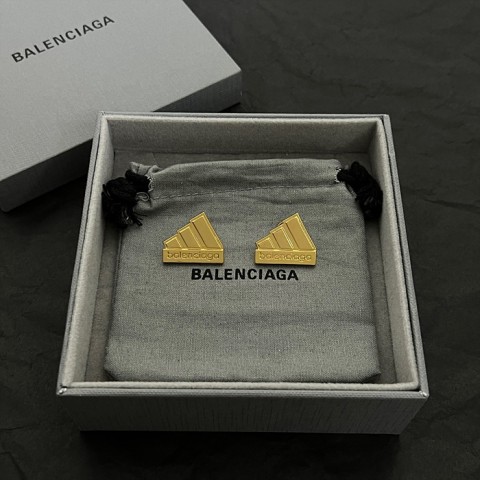 balenciag* x adid*s 귀걸이