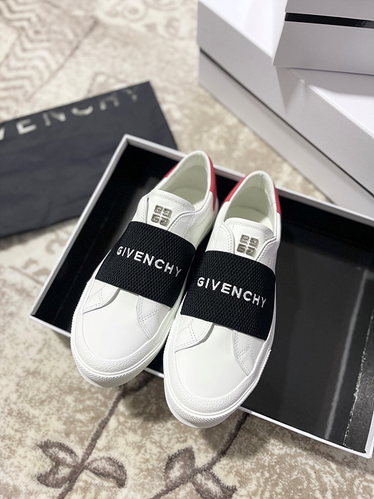 givench* 시티 스포츠 스니커즈