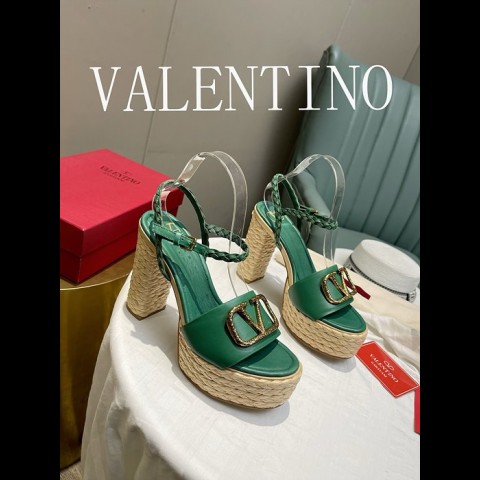 valenti*o 샌들