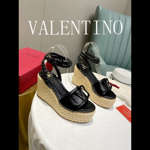 valenti*o 샌들