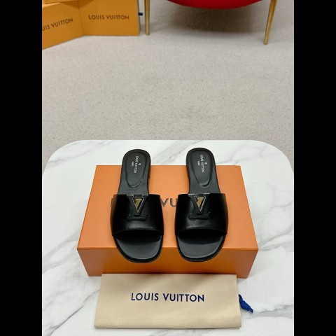 lv 슬리퍼