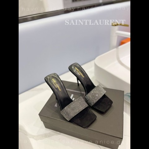 ysl 뮬