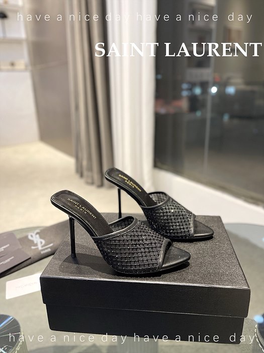 ysl 뮬