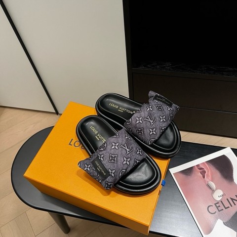 lv 슬리퍼