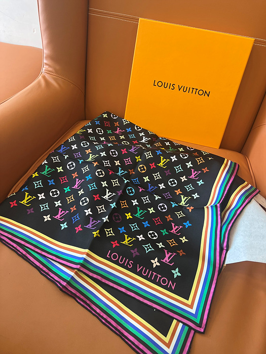 lv 스퀘어 90