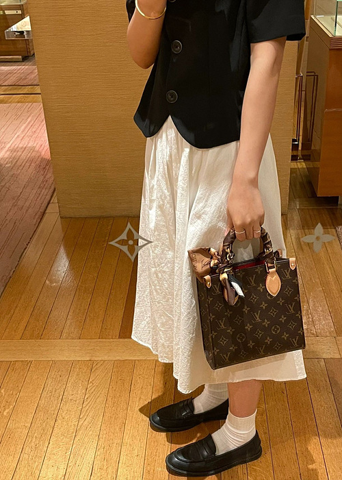 모노그램 삭플라 bb m45847