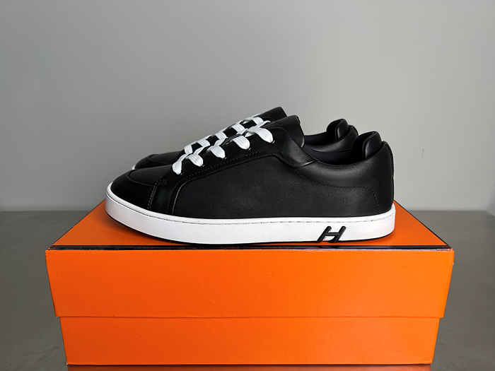 herm*s 키드 스니커즈