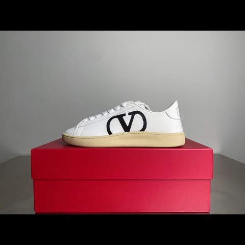 valenti*o 로이코 소프트 나파 카프스킨 스니커즈