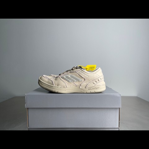 balenciag* 햄튼스 원- 아웃