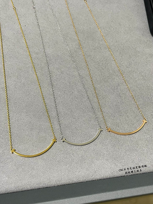 tiffany & C* T 스마일 스몰 팬던트 목걸이