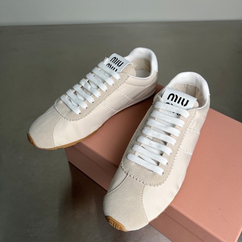 miu mi* 플룸 스니커즈