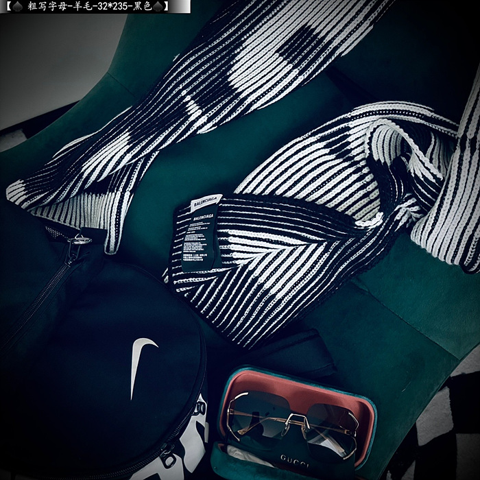 blcg 캐시미어 로고 머플러