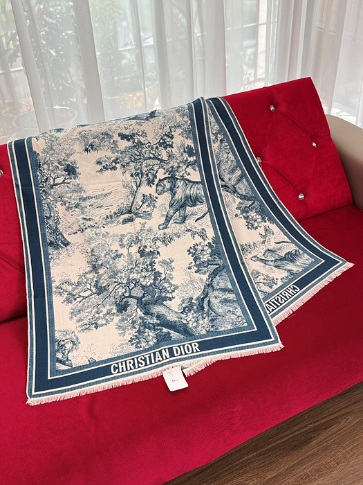 뜨왈드주이 머플러