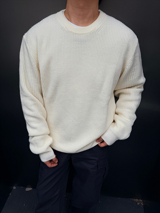 lv 라운드 스웨터